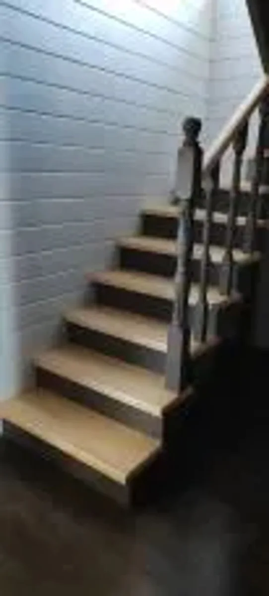 Лестница из личной галереи мастера